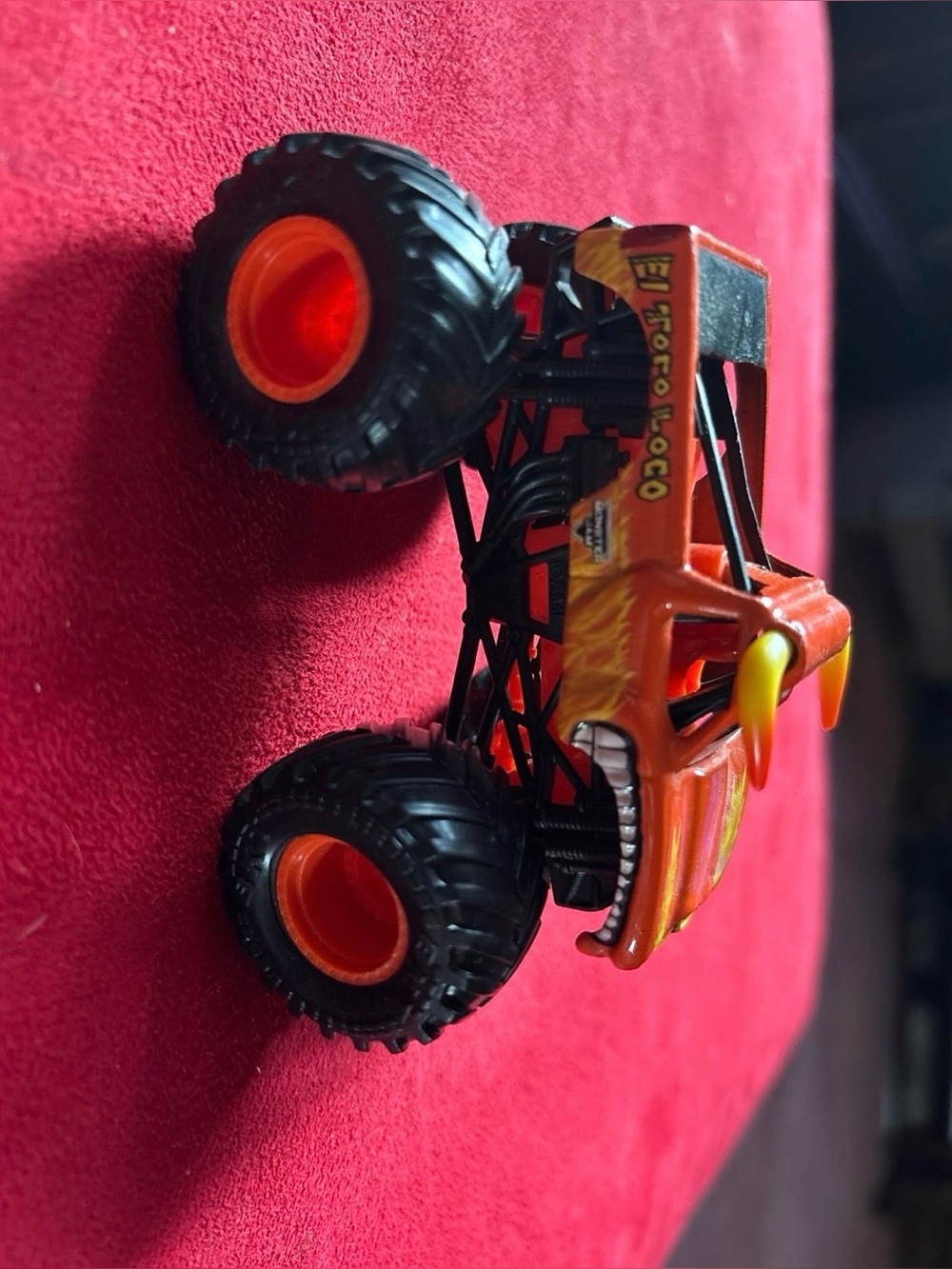 Monster Jam El Toro Loco. Orange Variant. 1:64 scale